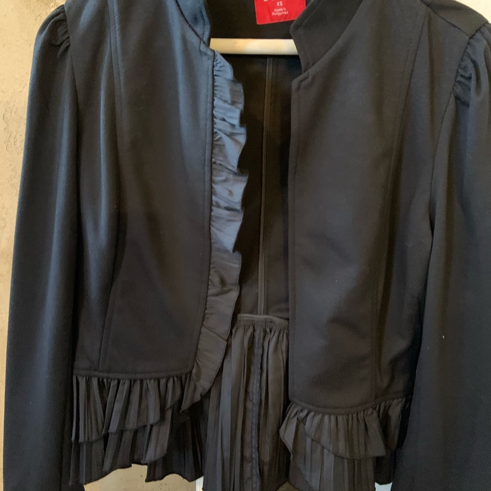 Blazer - Picture 2 of 3